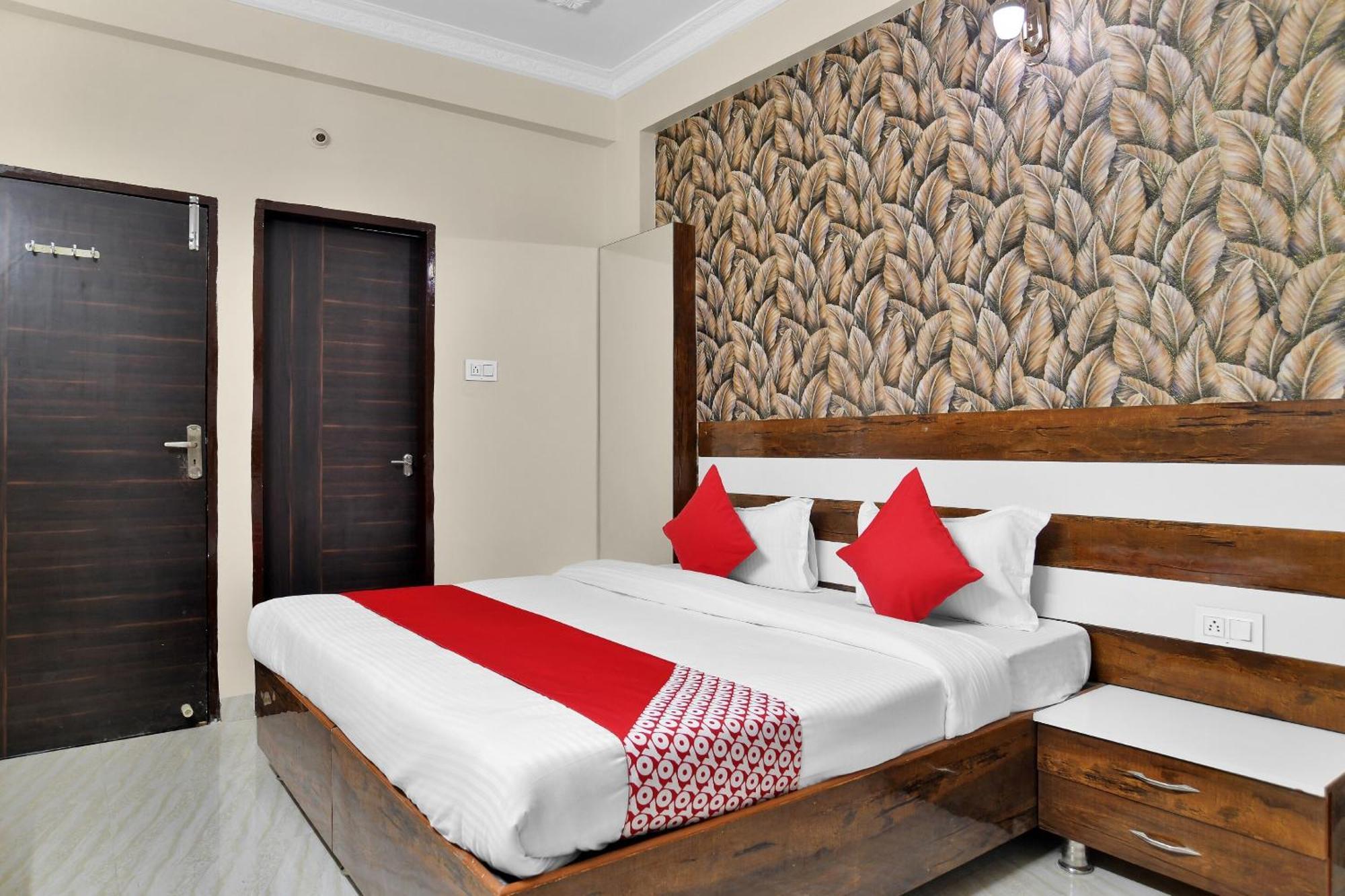 Hotel O Zodiac إندور المظهر الخارجي الصورة