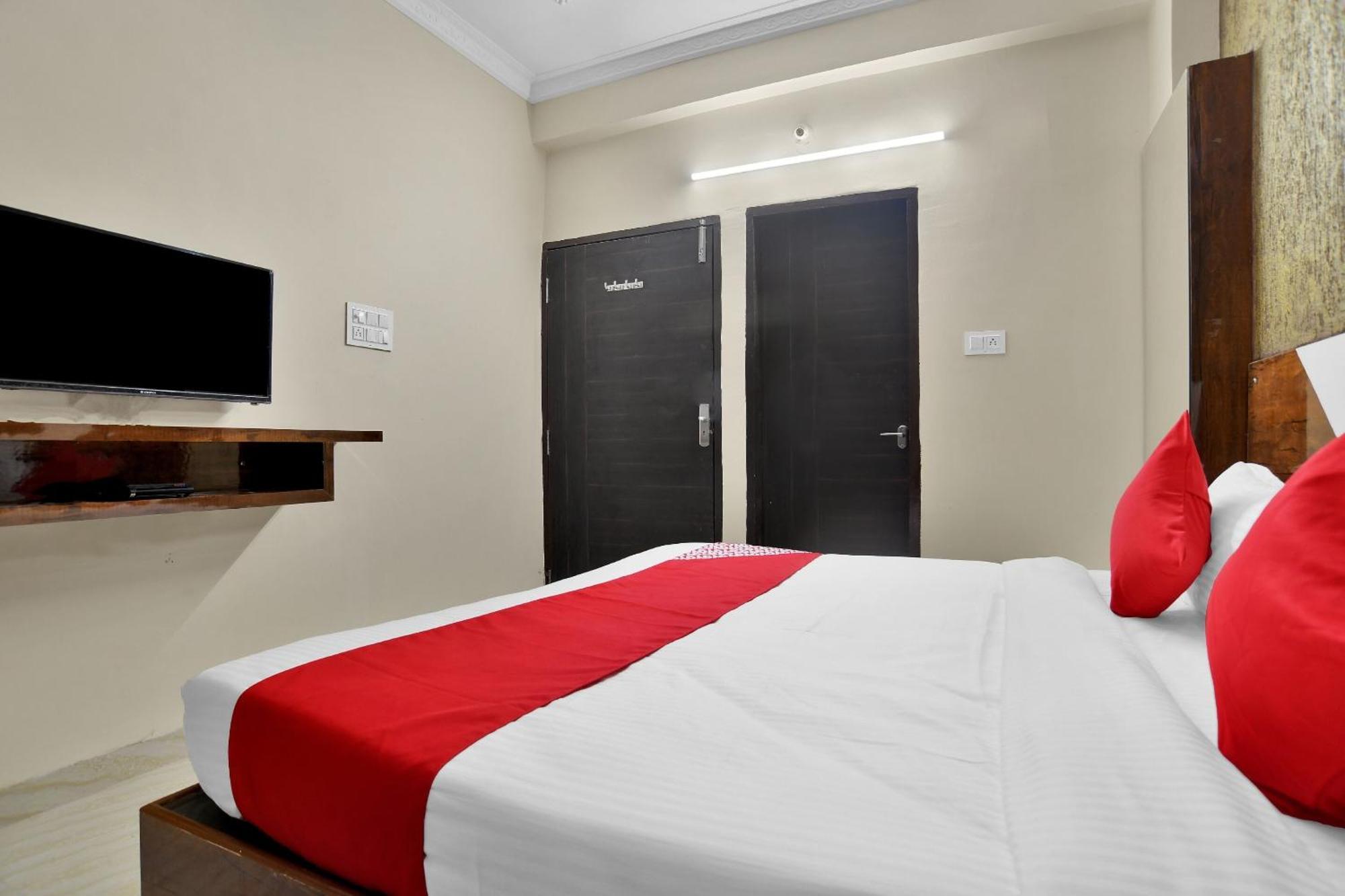 Hotel O Zodiac إندور المظهر الخارجي الصورة