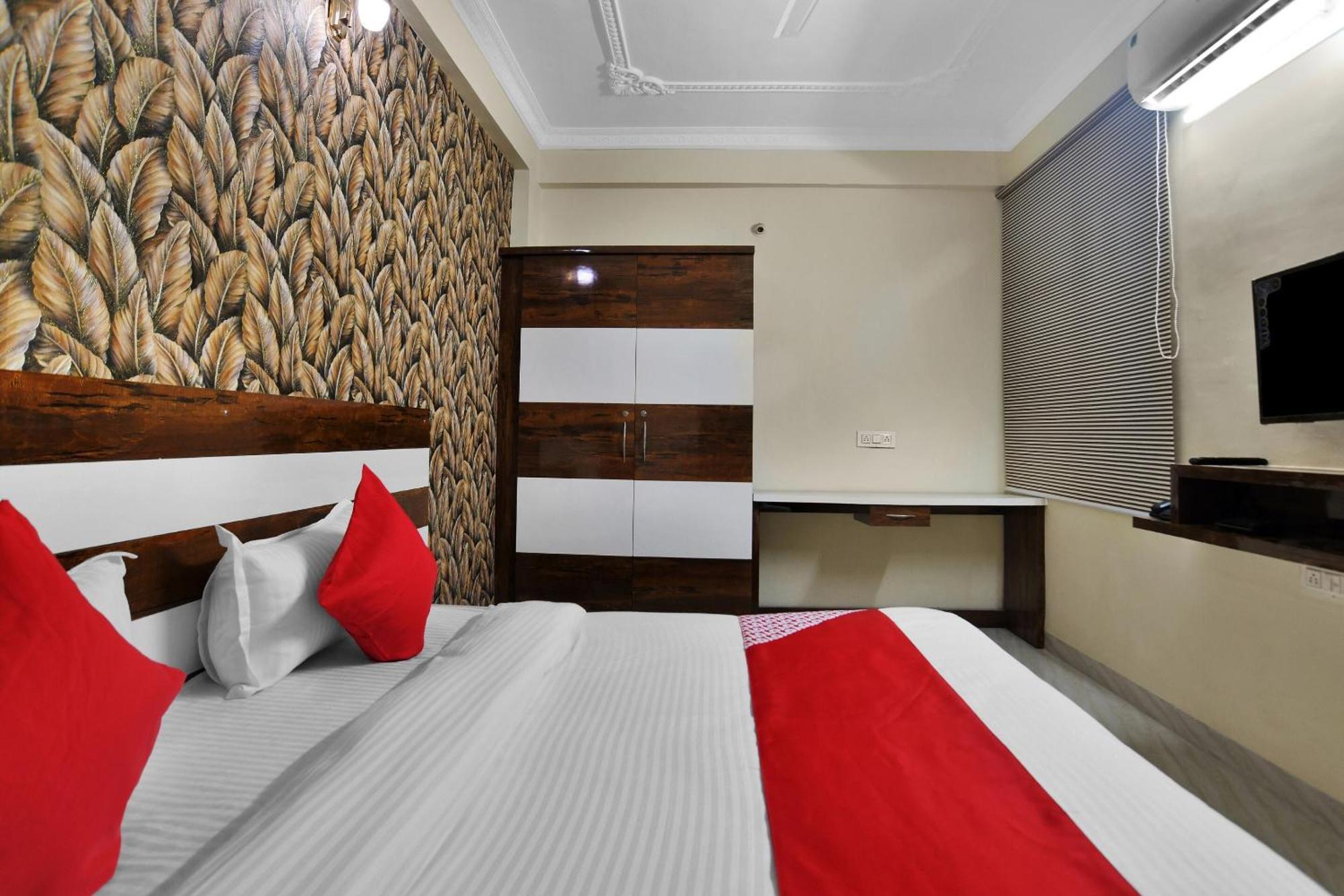 Hotel O Zodiac إندور المظهر الخارجي الصورة