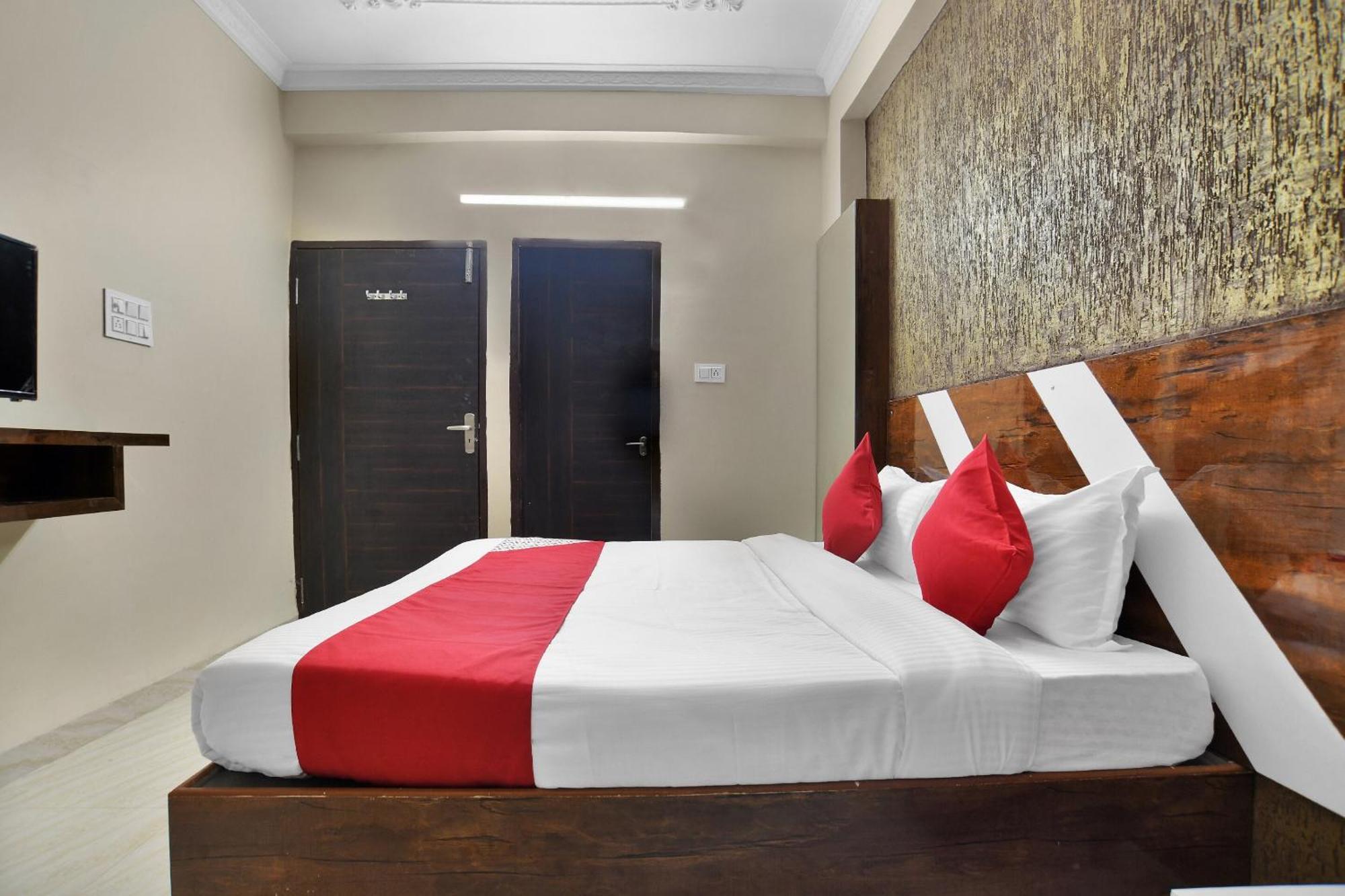 Hotel O Zodiac إندور المظهر الخارجي الصورة